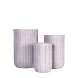 Pot élancé gris à rainures