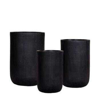 Pot élancé noir à rainures