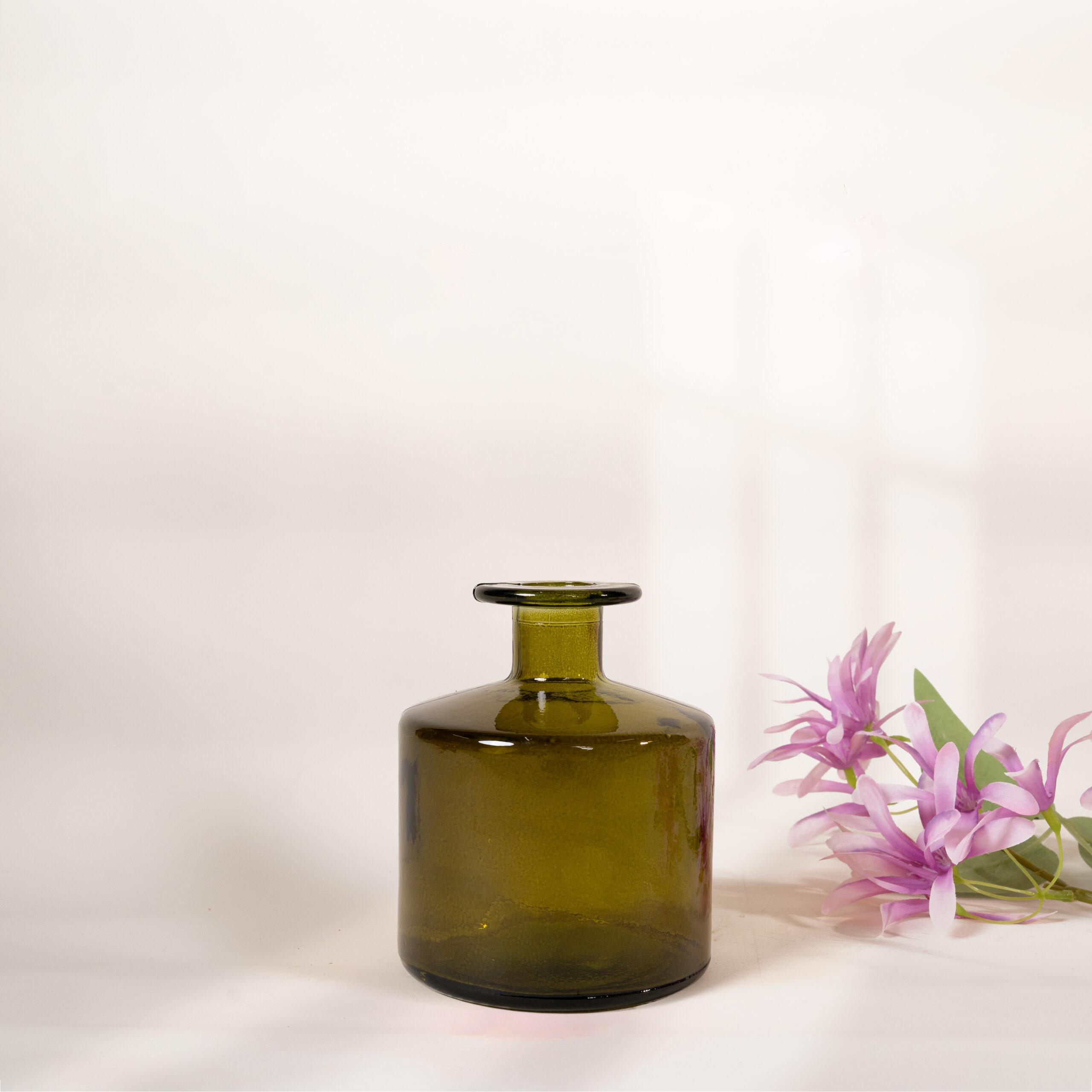 Vase square bottle vert olive H 12cm Vase square bottle vert olive H 12cm